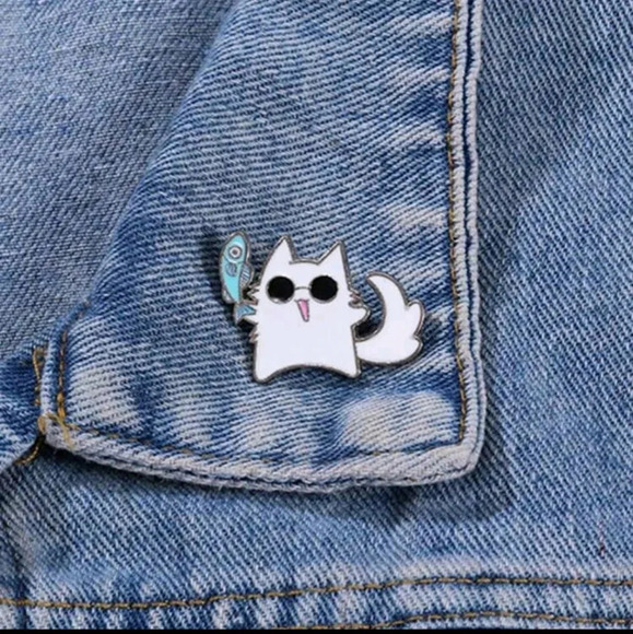 Jujitsu Kaisen funny fish enamel pin brooch charm purse bag anime pins manga cha - Picture 7 of 7